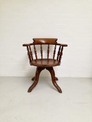 windsor captains chair