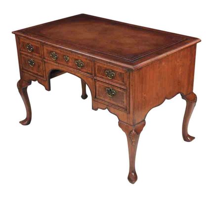 Queen Anne Style Walnut Writing Table For Sale At Pamono