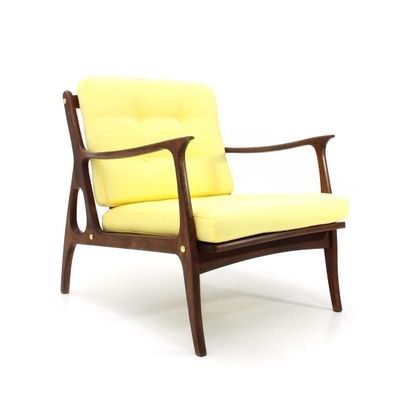 Mid Century Italian Armchair With Yellow Cushions 1950s For Sale