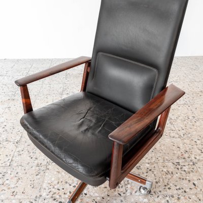 Rosewood Leather Executive Office Chair By Arne Vodder For