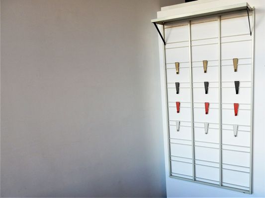 superiore casa giardino: 1950s Garage Door