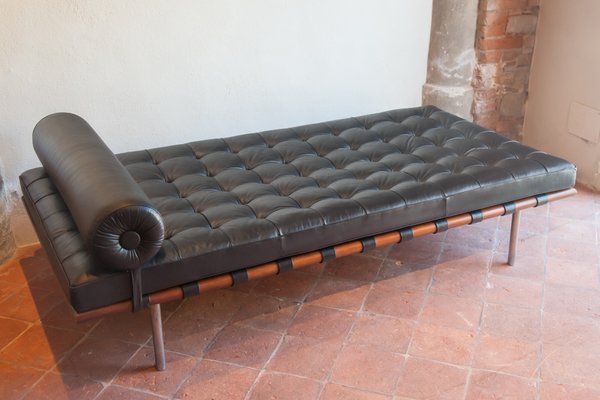 Vintage Daybed By Mies Van Der Rohe For Knoll