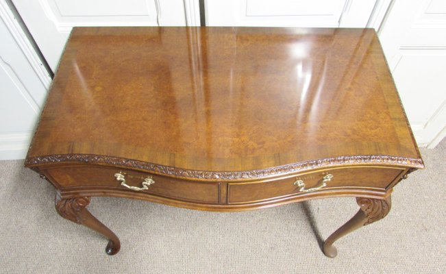 Queen Anne Style Burr Walnut Side Table 1920s Queen Anne Style Burr Walnut Side Table 1920s