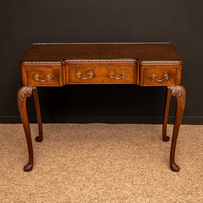 Queen Anne Style Walnut Side Table 1930s For At Pamono Queen Anne Style Walnut Side Table
