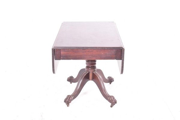 Antique pedestal 2024 drop leaf table
