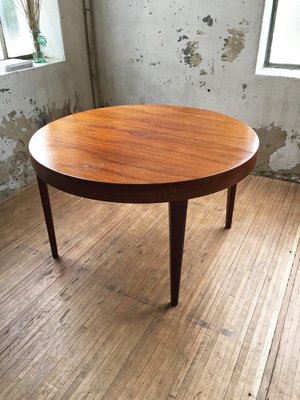 Runder dänischer Mid Century Tisch aus Palisander Runder dänischer Mid Century Tisch aus Palisander