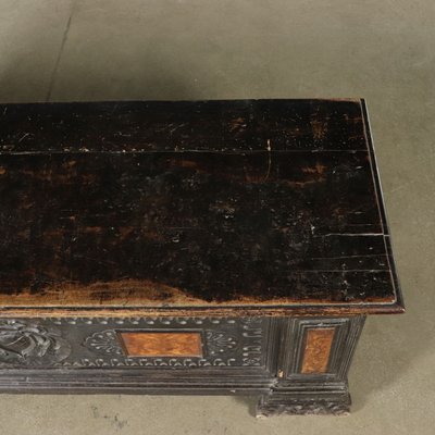 Italian Carved Inlaid Maple Walnut Storage Bench 1600s For Sale