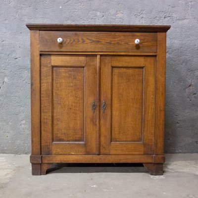 Antiker Küchenschrank Um 1900