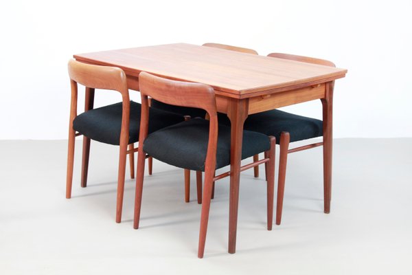 Vintage Danish Teak Extendable Dining Room Table For Sale At Pamono