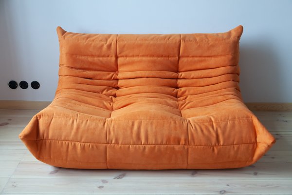 canape 2 places togo en microfibre orange par michel ducaroy pour ligne roset 1970s en vente sur pamono