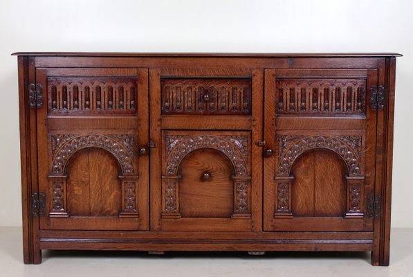 Vintage Arts Crafts Style Carved Oak Sideboard For At Pamono Vintage Arts Crafts Style Carved Oak