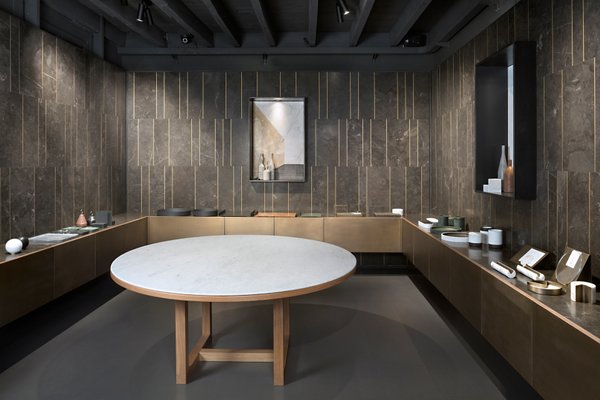 Tavolo Da Pranzo In Marmo Di Carrara Bianco Di John Pawson Per