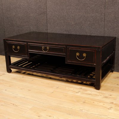 Chinese Black Lacquered Wood Coffee Table 1960s Chinese Black Lacquered Wood Coffee Table 1960s