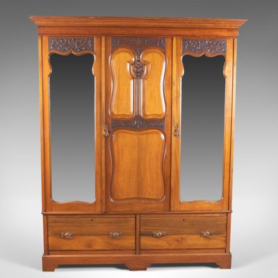 Antique English Wardrobe 1900s for sale at Pamono