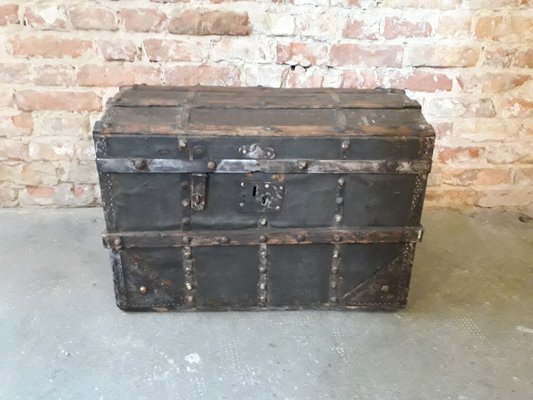 Antique Trunk Antique Trunk