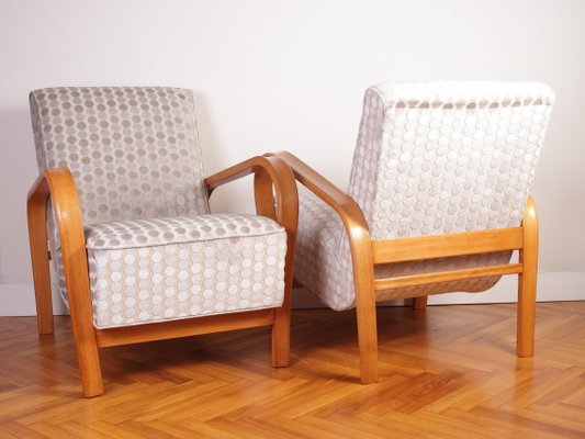 https://cdn20.pamono.com/p/g/4/5/451953_lzmkm3ha84/mid-century-lounge-chair-by-karel-kozelka-antonin-kropacek-for-interier-praha-1958-27.jpg