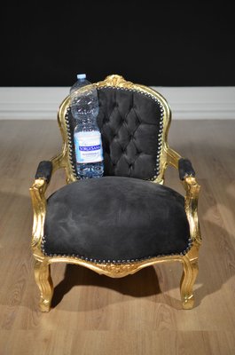 childrens velvet chair