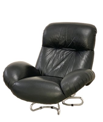 Fiberglass Leather Swivel Chair By Bruno Gecchelin For Busnelli