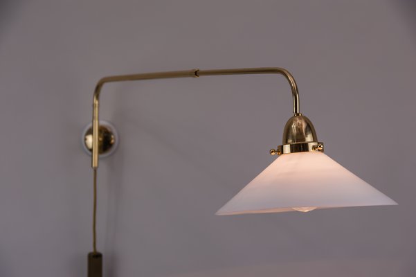 Lampada da parete Art Déco allungabile in ottone, anni '20 Lampada da parete Art Déco allungabile in ottone, anni '20