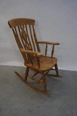 Vintage English Wooden Rocking Chair 1970s For At Pamono Vintage English Wooden Rocking Chair