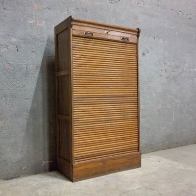 Vintage Oak Tambour Front Filing Cabinet 1920s Bei Pamono Kaufen