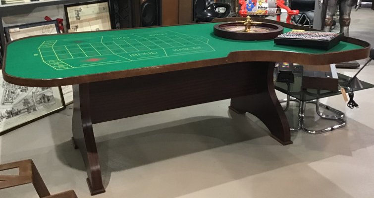 Table de Jeux en Bois Courbé, Laiton et Bois, Italie, 1960s en