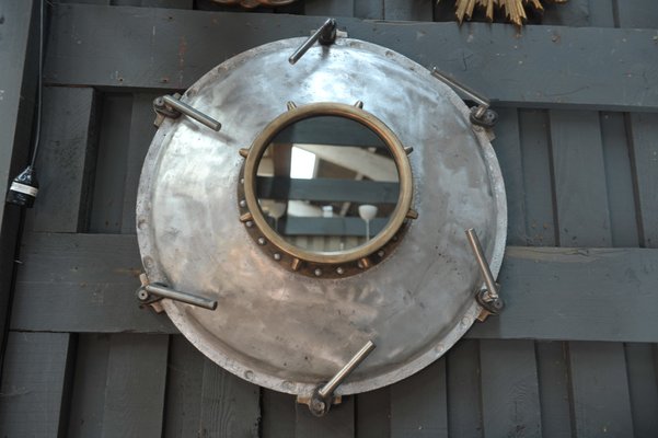porthole mirror