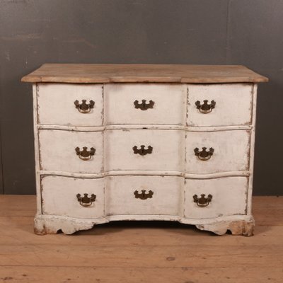 Antique German Wooden Serpentine Chest Of Drawers For Sale At Pamono