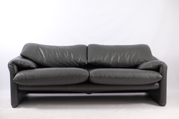 Italian Modern Leather Sofa By Vico Magistretti For Cina 1970s