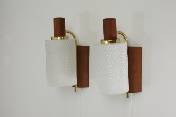 Danische Wandlampen Aus Messing Glas Und Teak 1960er 2er Set
