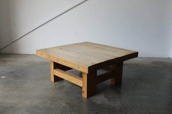 Danish Solid Pine Coffee Table By Jens Lyngsøe 1980s Danish Solid Pine Coffee Table By Jens Lyngsøe 1980s