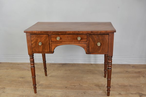 Antique Mahogany Side Table Antique Mahogany Side Table