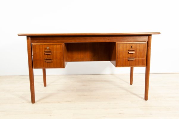 Mid Century Danish Teak Desk 1960s For Sale At Pamono