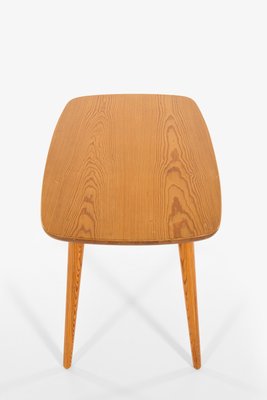 Pine Coffee Table By Göran Malmvall For Svensk Fur 1940s Pine Coffee Table By Göran Malmvall For Svensk Fur 1940s