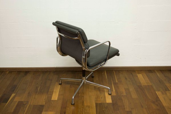 Aluminum Leather Ea208 Soft Pad Desk Chair By Charles Ray Leather Ea208 Soft Pad Desk Chair