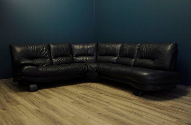 Large Vintage Italian Leather Corner Sofa From Nicoletti 1980s