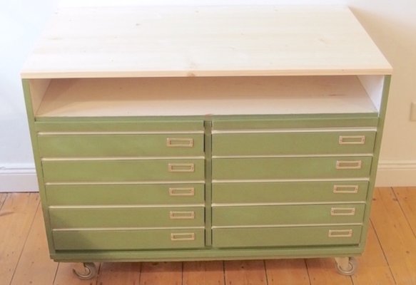 Vintage Industrial Lime Green Pine Cabinet 1970s Bei Pamono Kaufen