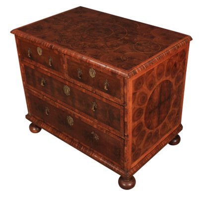 Antique 17th Century Oyster Veneered Small Chest Of Drawers For