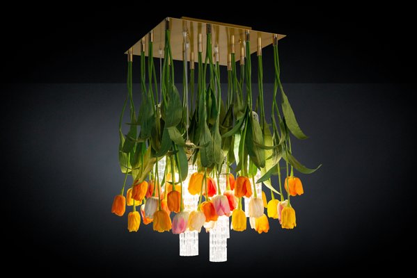 Lampada da soffitto Flower Power in vetro di Murano e tulipani artificiali  di Vgnewtrend in vendita su Pamono