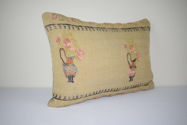 Small Needlepoint Tapestry Woven Kilim Needlepoint Tapestry Woven Kilim Pillow