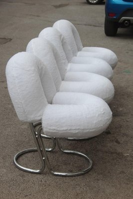 https://cdn20.pamono.com/p/g/4/8/488456_h29on3lzoy/italian-steel-hairy-fabric-donut-chairs-1970s-set-of-4-3.jpg