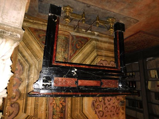 Antique Marble Fireplace Mantel For Sale At Pamono