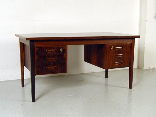 Danish Freestanding Rosewood Twin Pedestal Office Desk 1960s For