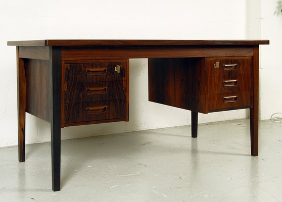 Danish Freestanding Rosewood Twin Pedestal Office Desk 1960s For
