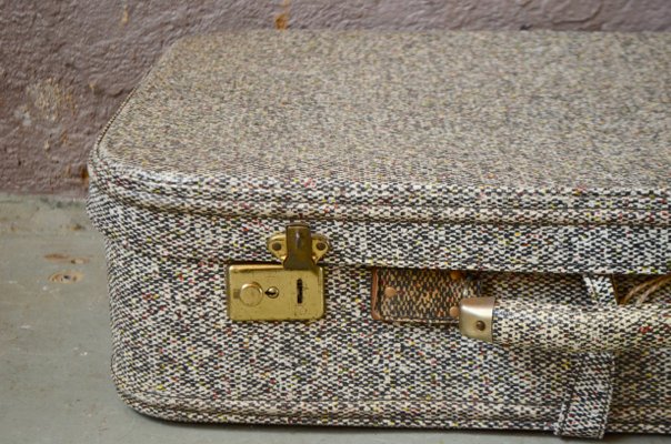 Valise fibroc noire et blanche ancienne