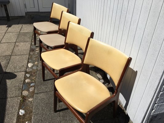 Vintage Teak Dining Table And 4 Dining Chairs By Henning Kjaernulf