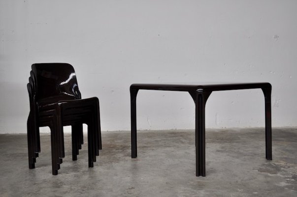 Italian Plastic Selene Dining Table Chairs Set By Vico Magistretti For Artemide 1960s
