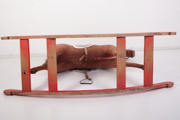 cheval à bascule pour enfant