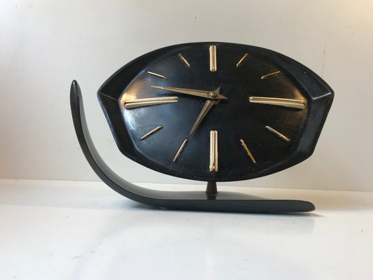 Orologio da tavolo meccanico in bachelite nera di PRIM Clocks, anni '50 in  vendita su Pamono