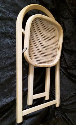 where to find folding chairs